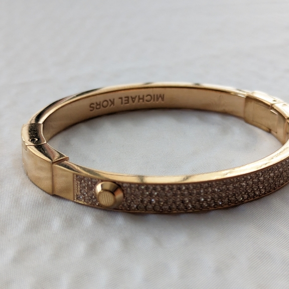 Michael Kors bangle bracelet - Picture 3 of 5